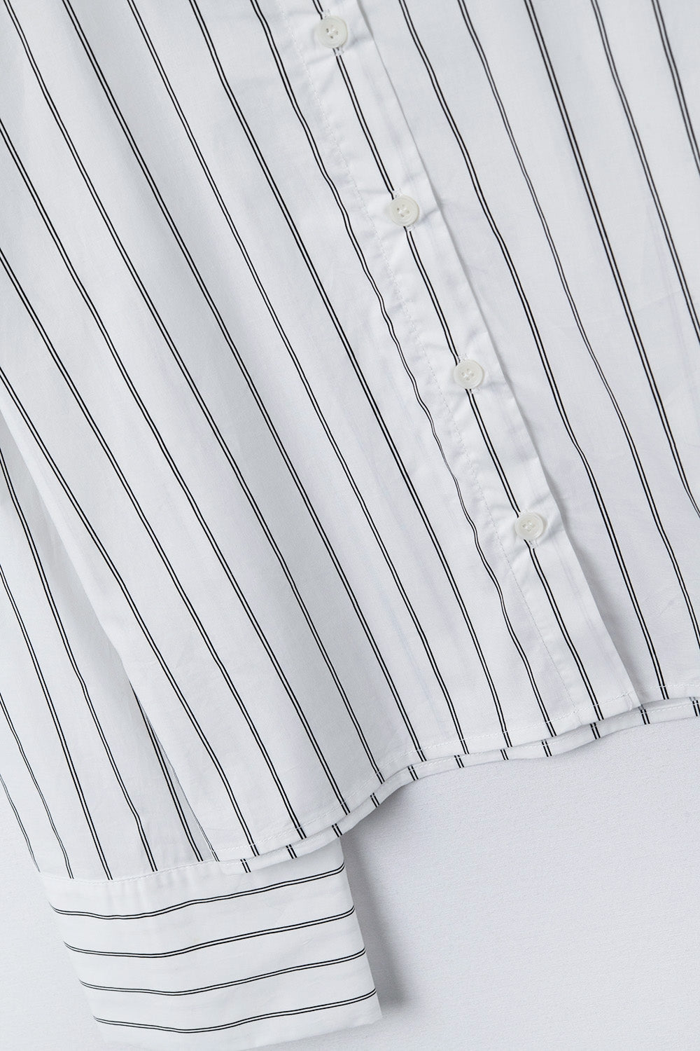 chemise en popeline blanche à rayures raccourcie