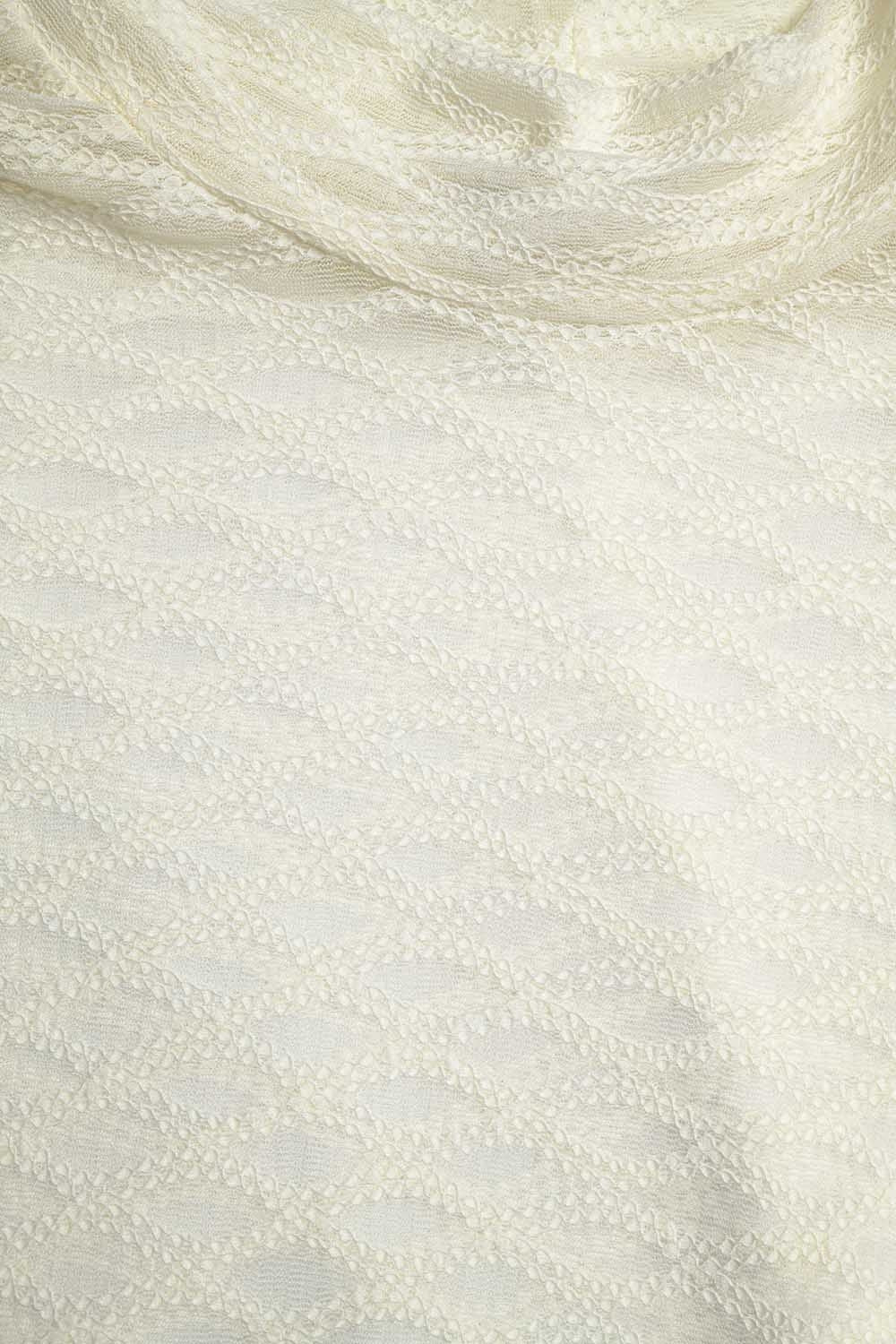 Haut Col Roulé en Dentelle Transparente Beige avec Épaules Bouffantes