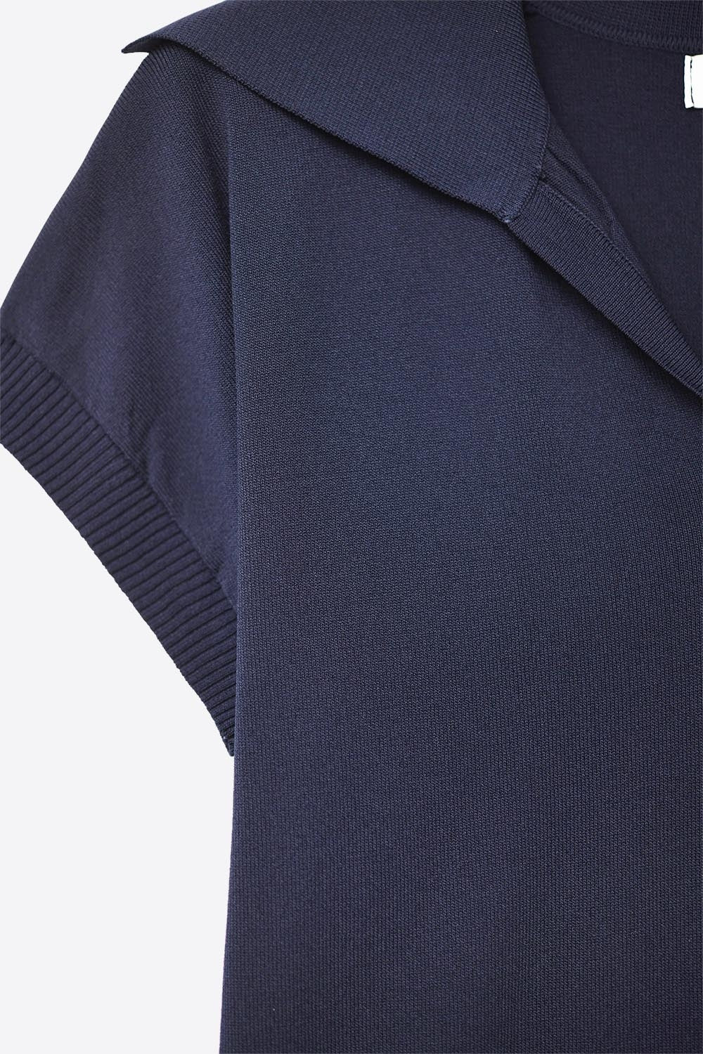 Top à manches courtes de type polo en tricot fin marine
