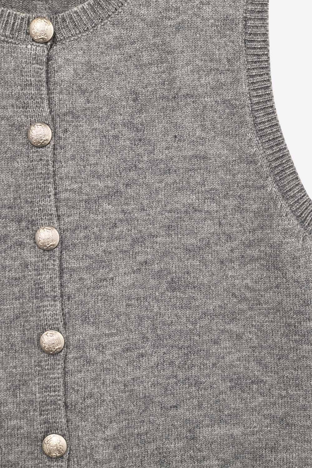 Gilet tricoté à col ras du cou et à boutons métalliques en gris