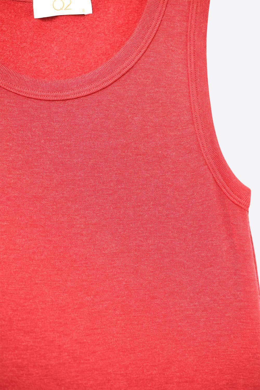 Débardeur de base en tricot super doux rouge rubis