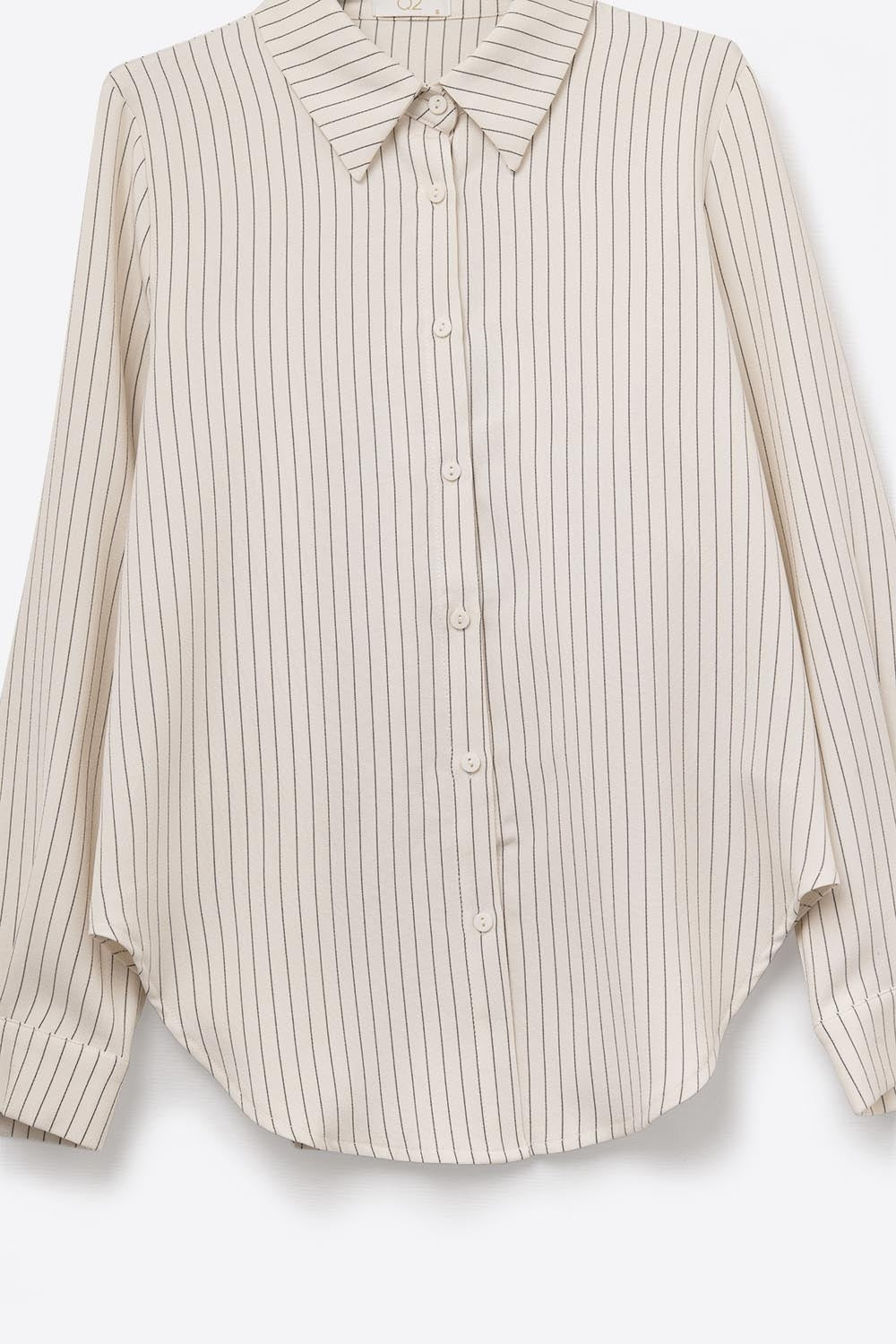 Chemise à col montant sophistiquée à rayures crème
