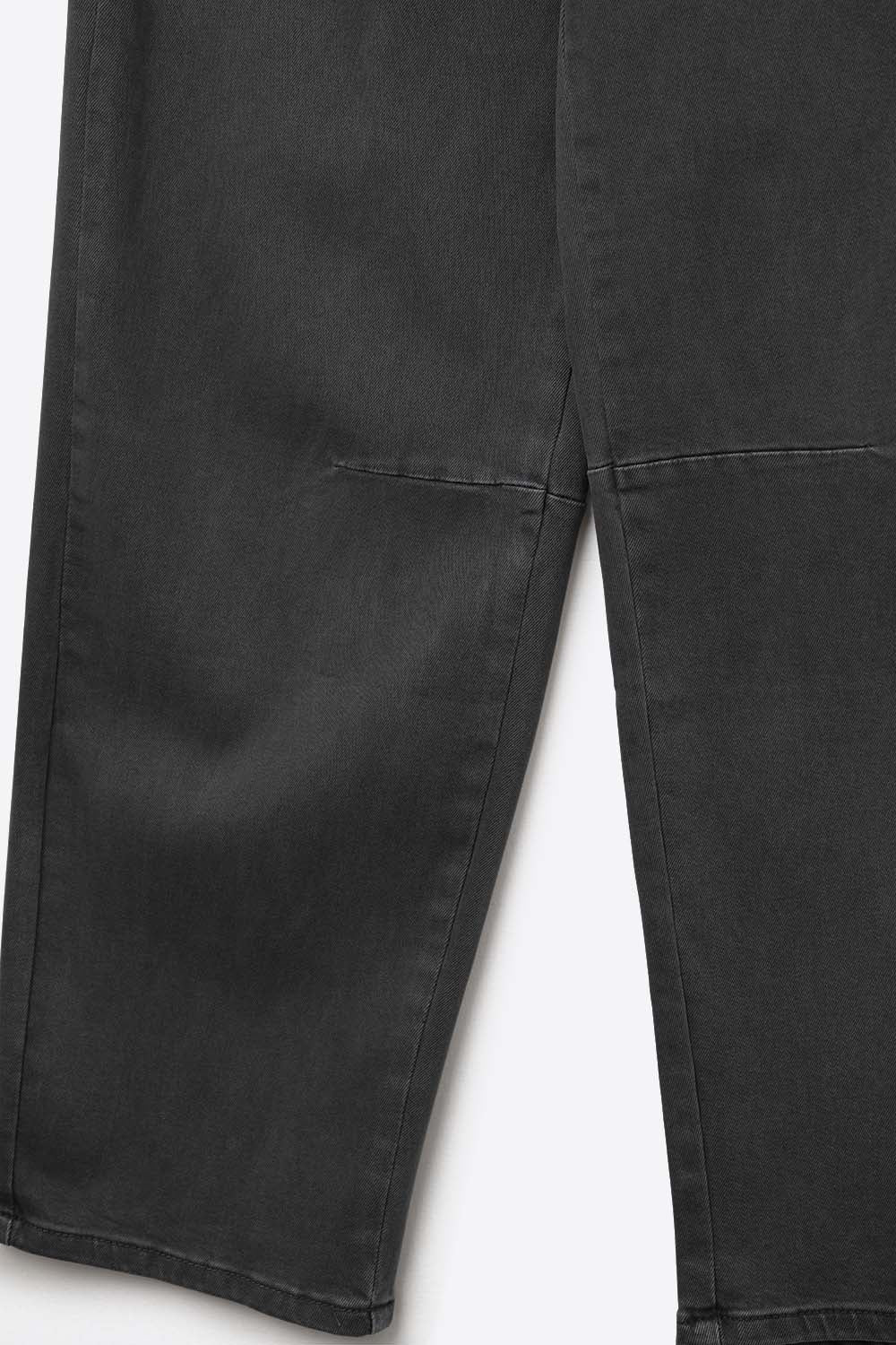Jean stretch confortable avec jambe en tonneau en gris