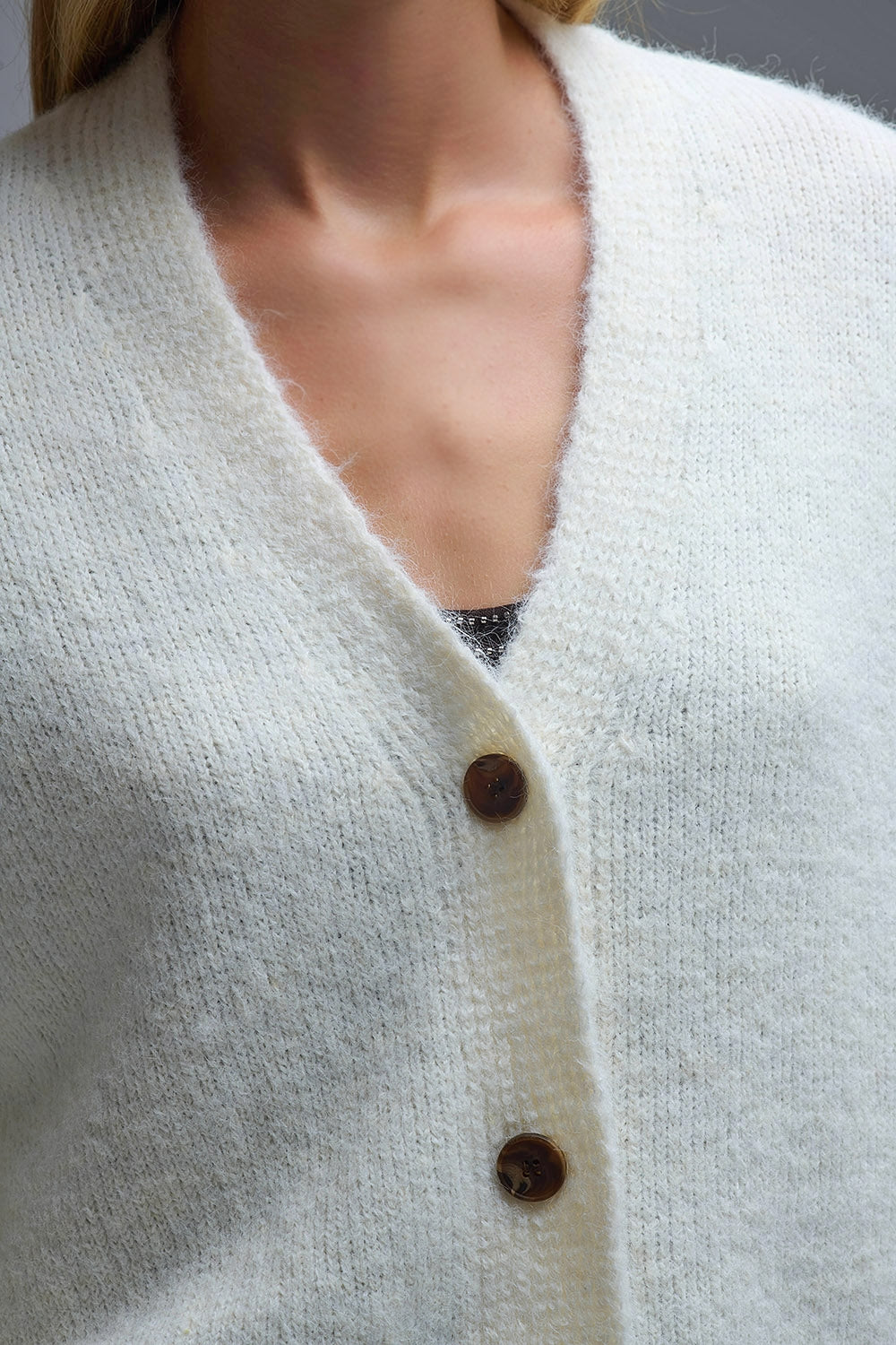 Cardigan boutonné Basic Cream à col en V