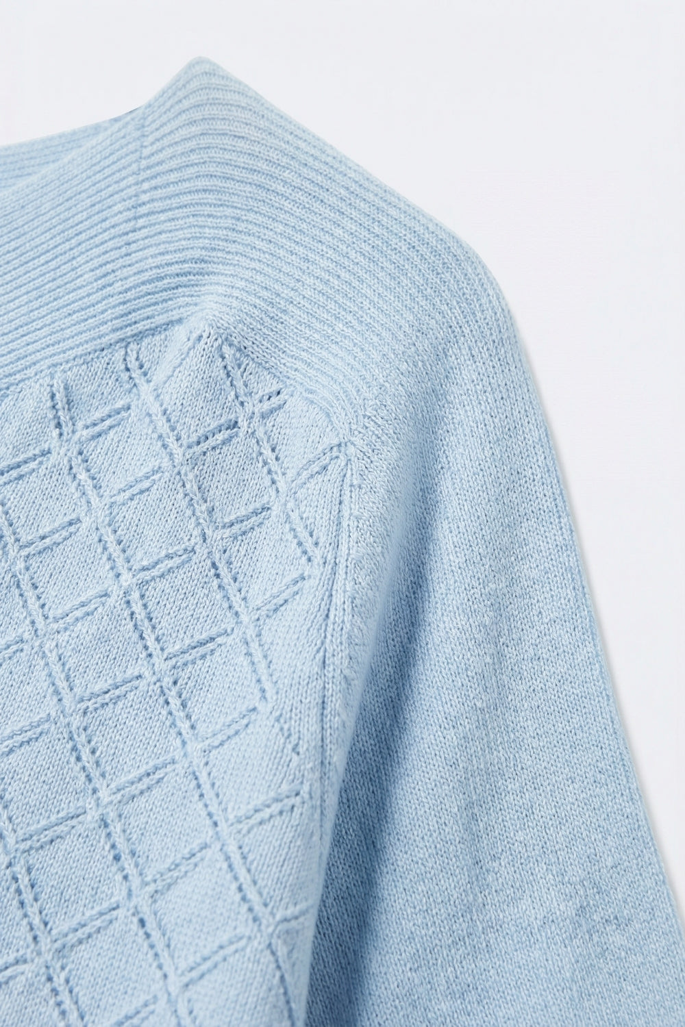 pull en maille texturée à manches courtes en bleu clair
