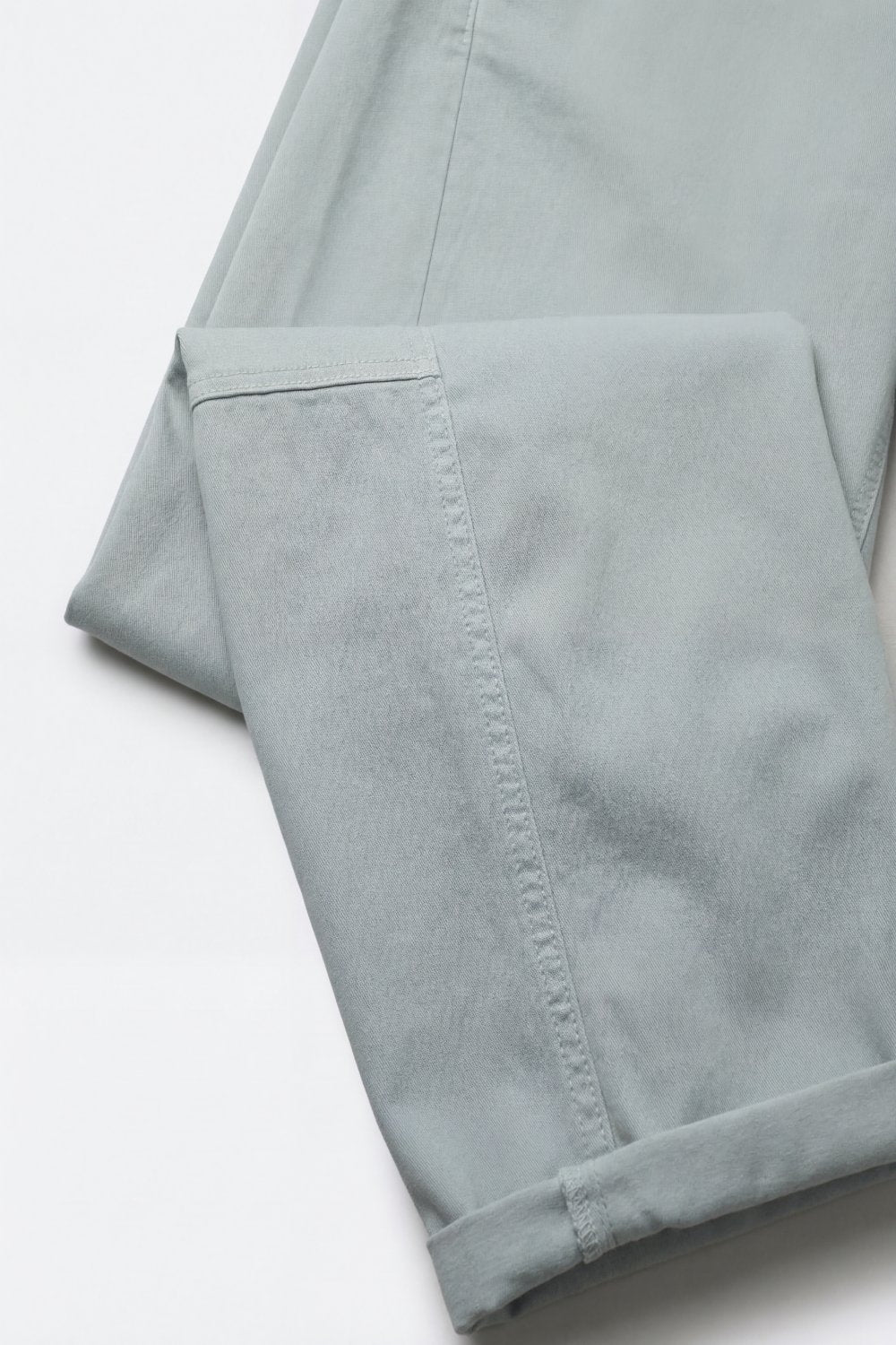 Pantalon large bleu clair en coton léger style baril