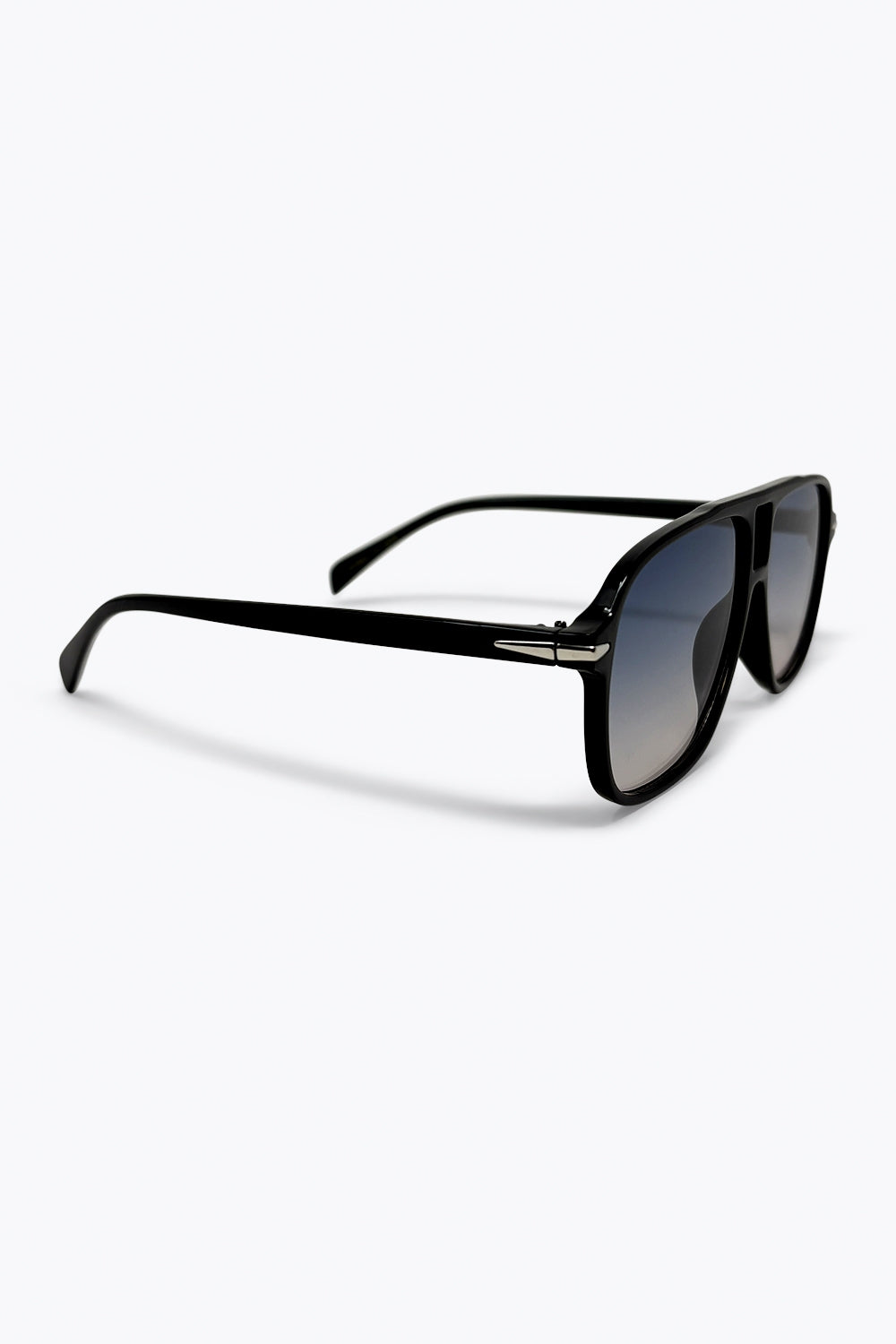 Lunettes de soleil aviateur oversize à verres dégradés noirs avec double pont