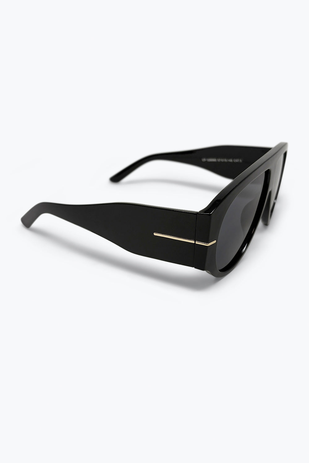Lunettes de soleil aviateur à monture bouclier oversize noire avec bordure dorée