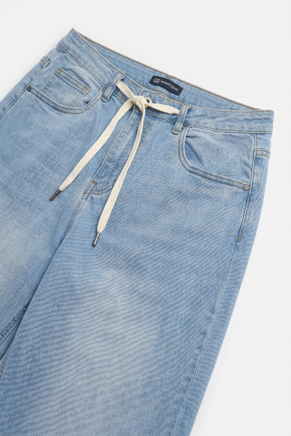 Jean à jambe large délavé avec taille ajustable à cordon de serrage