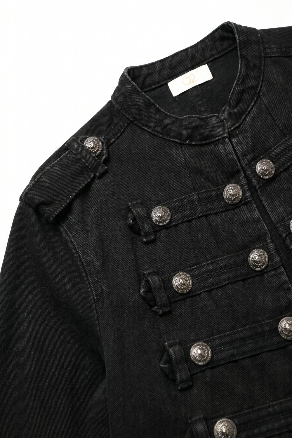 Veste en jean officier lavée noire avec boutons décoratifs