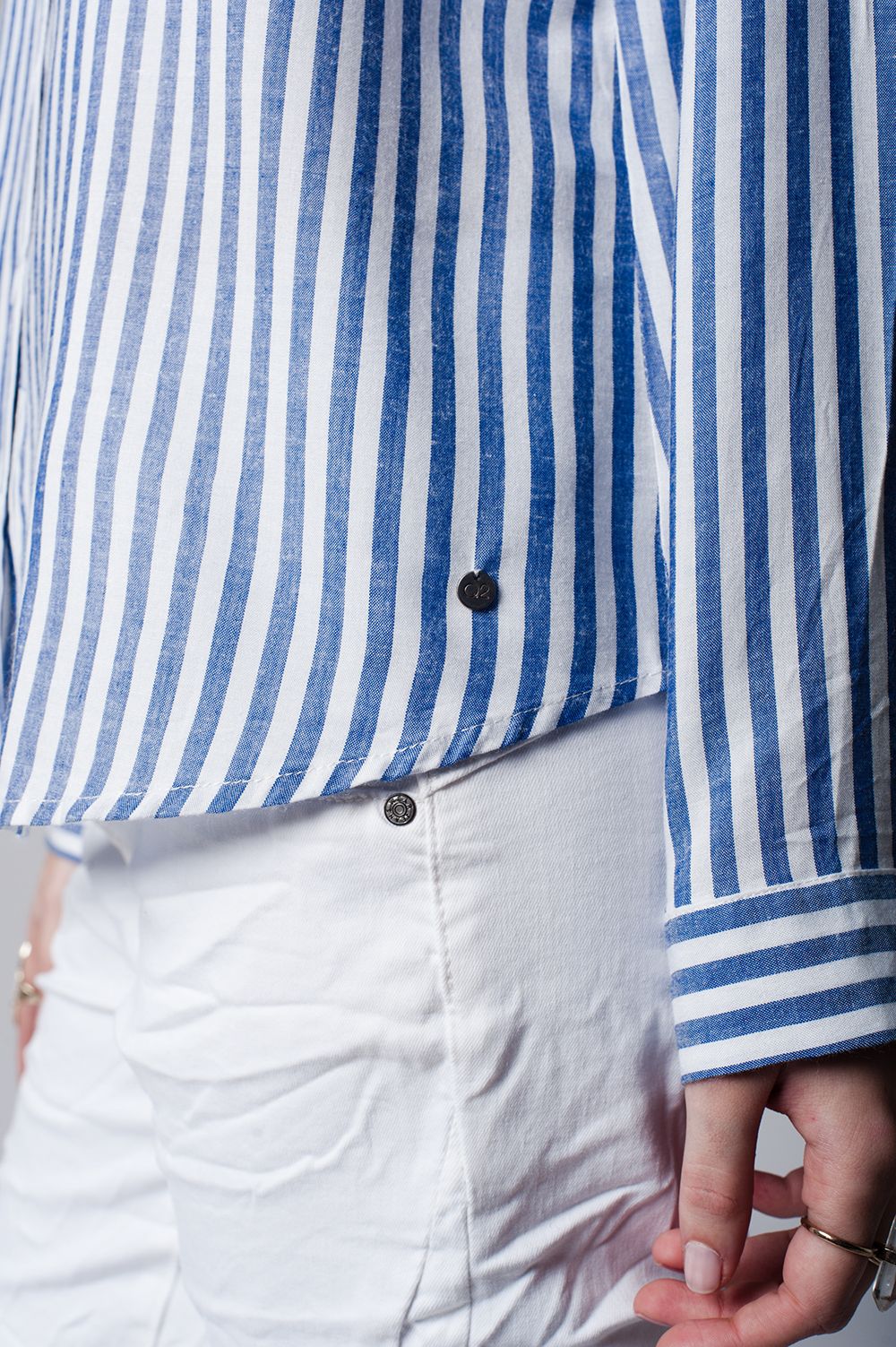 Chemise à poches et rayures bleu