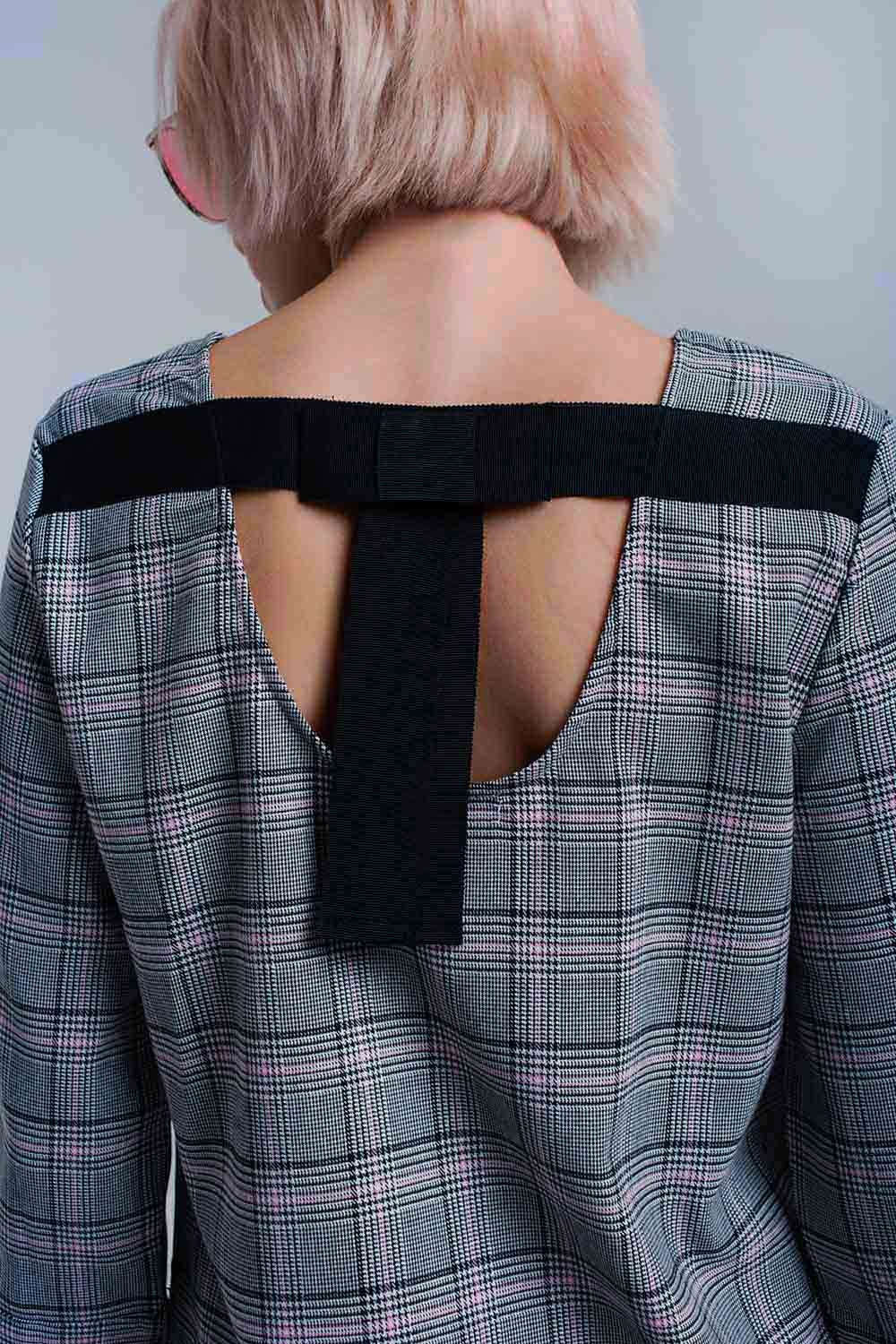 Top à motif tartan rose avec rubans