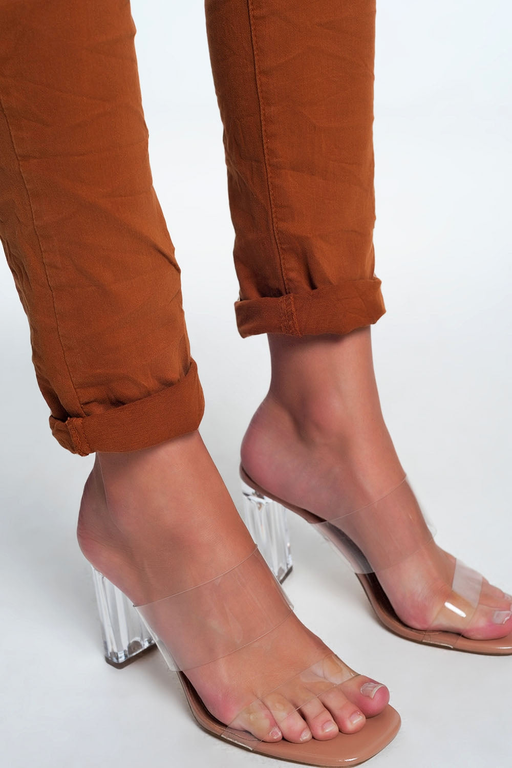 Jean relaxed à 4 boutons orange