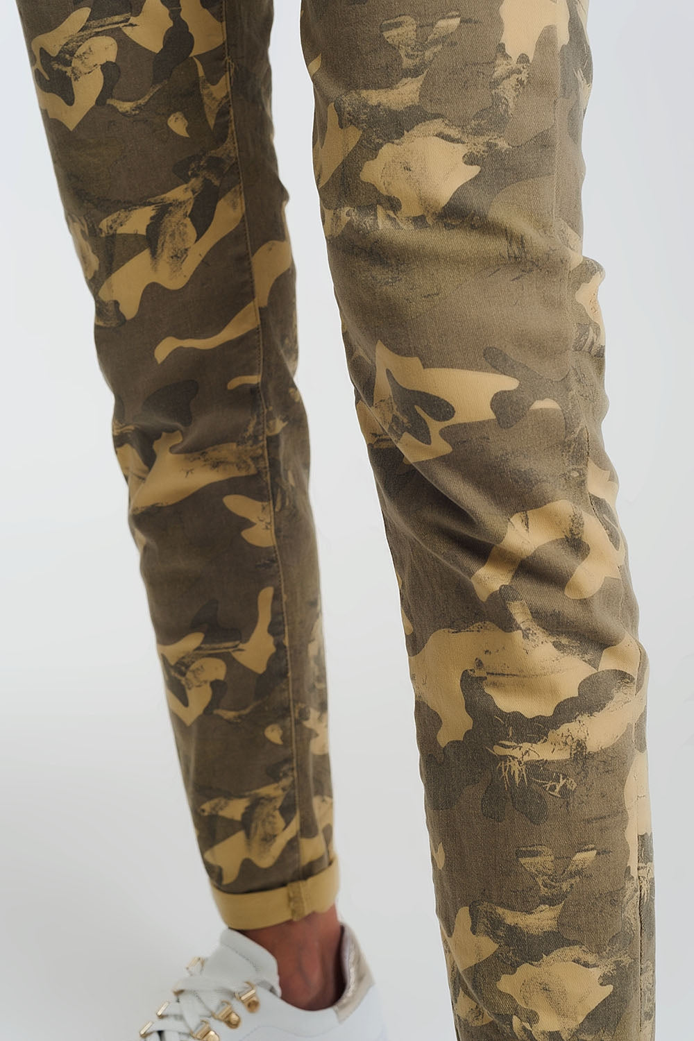 Pantalon fonctionnel à imprimé camouflage