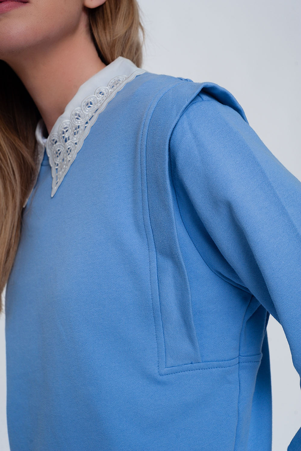 Sweat shirt boyfriend avec détails aux épaules en bleu