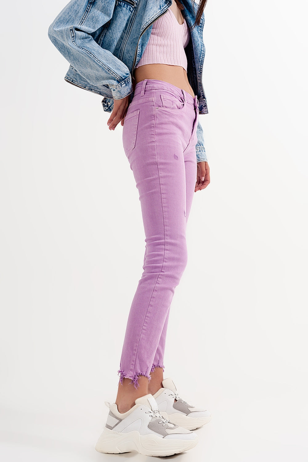 Jean skinny effet vieilli à ourlet brut lilas