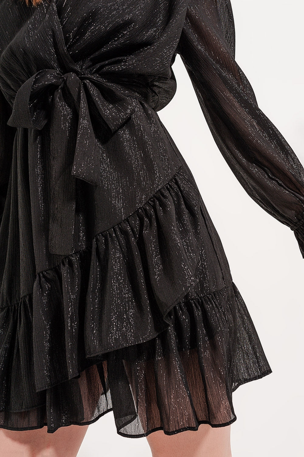 Robe courte avec ourlet virevoltant Noir