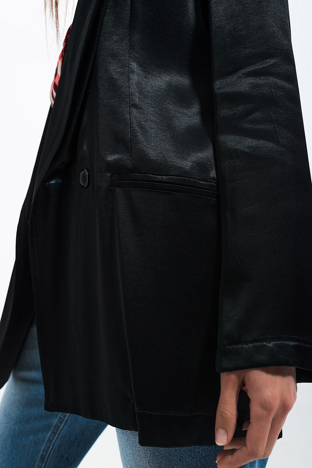 Blazer en satin noir