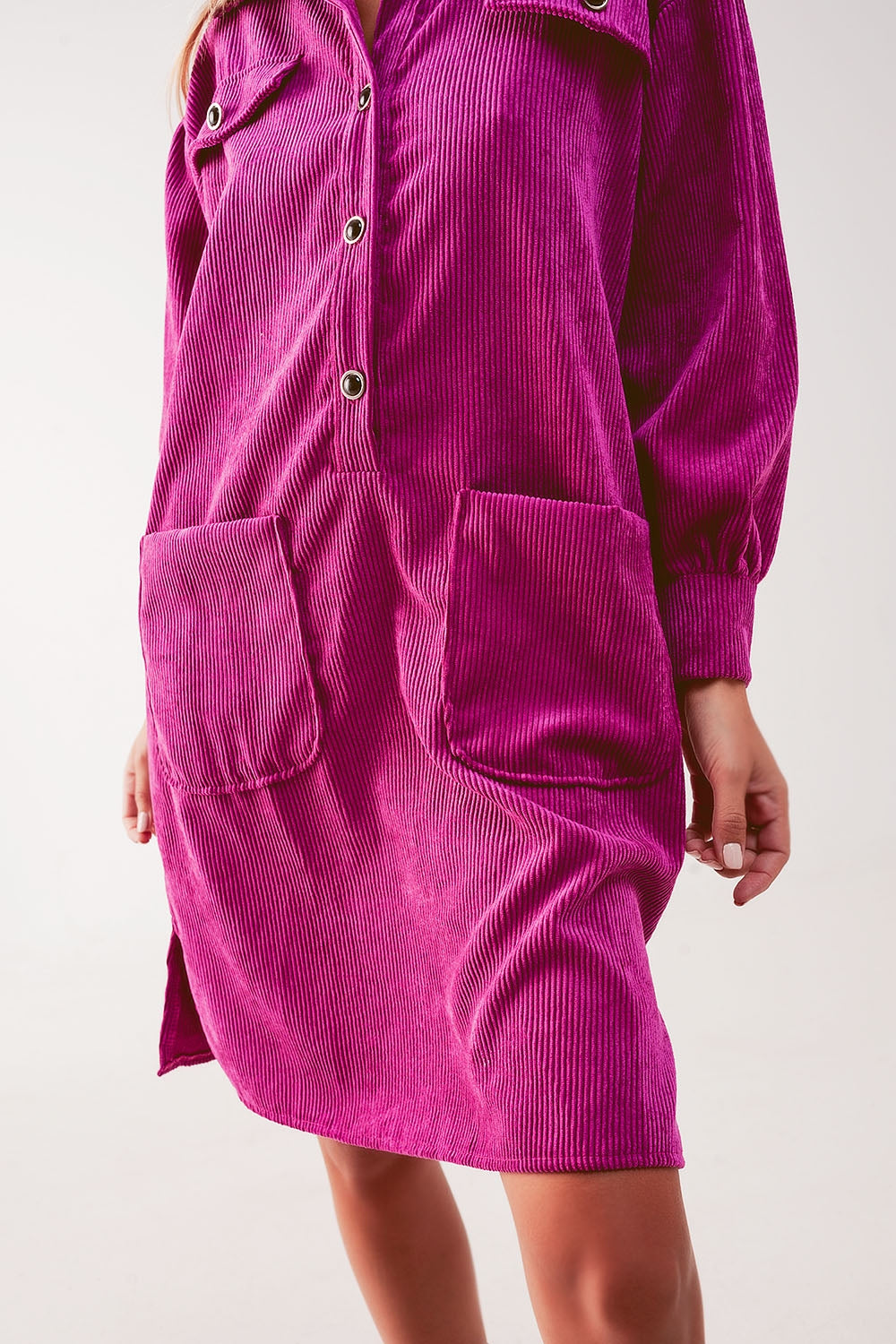 Mini robe chemise en velours côtelé fuchsia