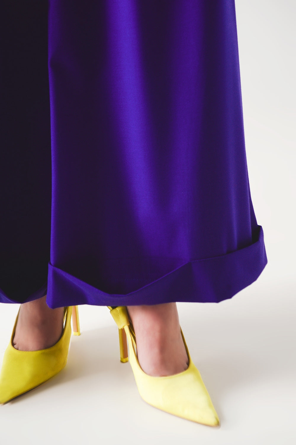 Pantalon large plissé en lila