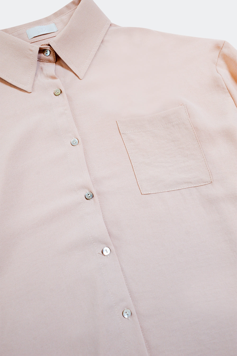 Chemise oversize à poche en beige