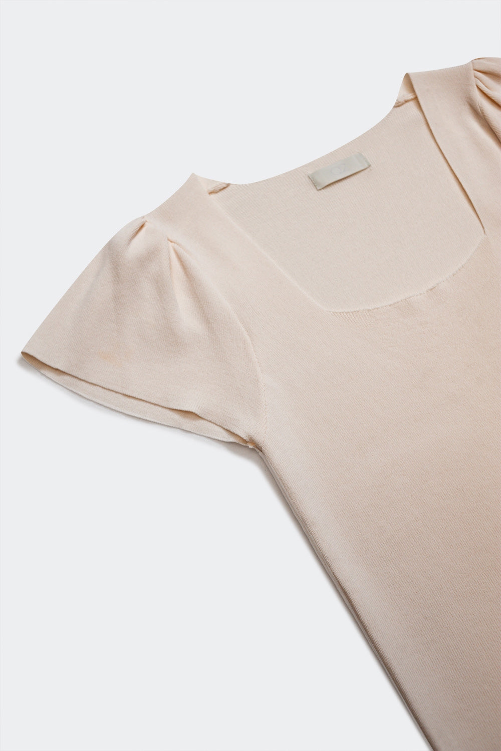 Pull à encolure carrée avec manches bouffantes creme