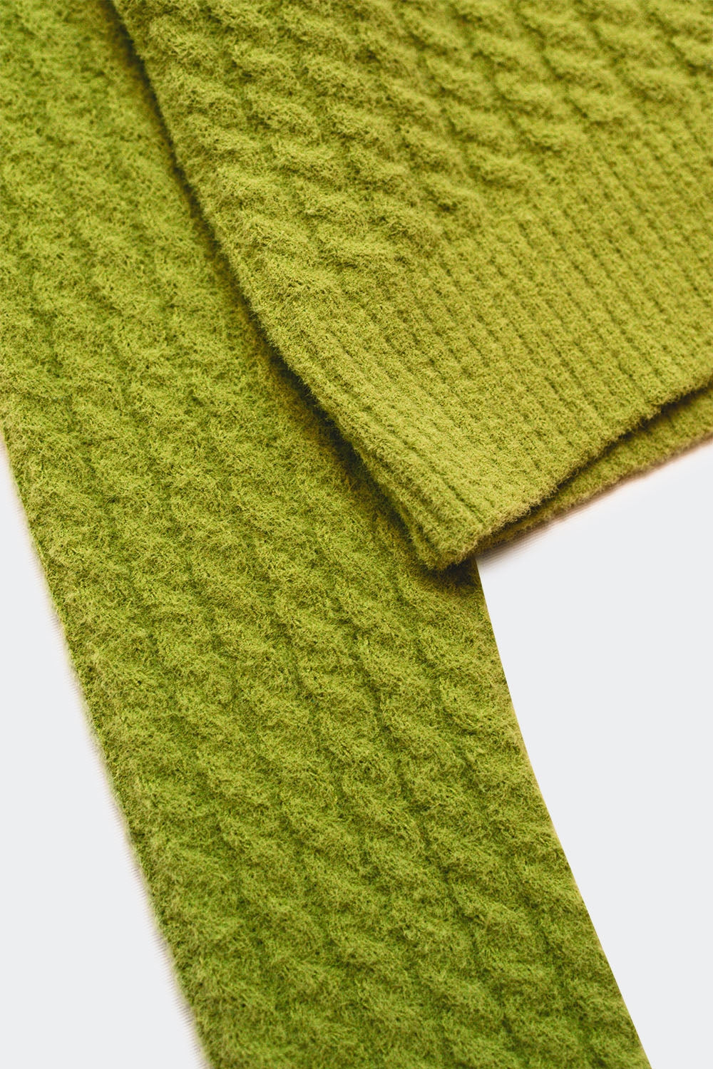 Pull ultra court en maille torsadée vert citron