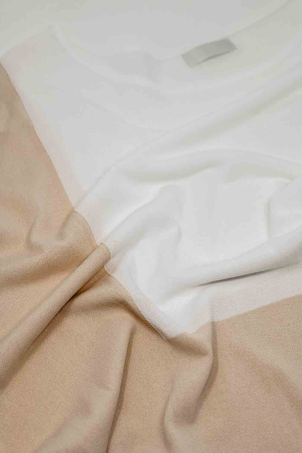 Pull à manches chauve-souris en blocs de couleur blanc et beige