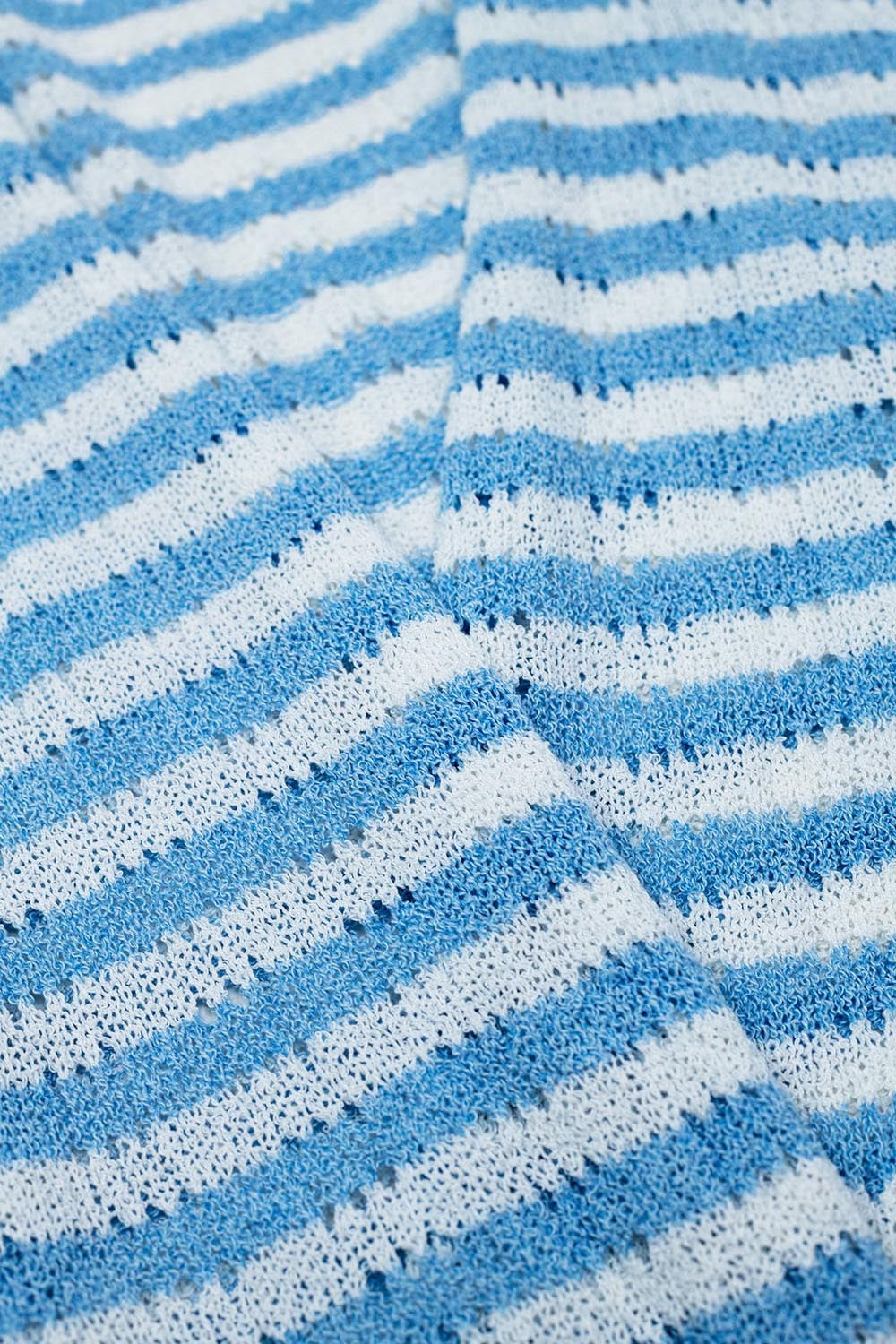 Cardigan bleu de style bohème en maille pointelle à rayures et détails à franges