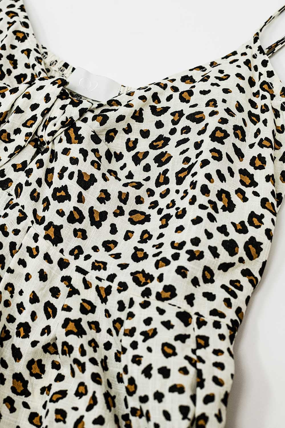 Robe maxi à imprimé léopard avec détails noués