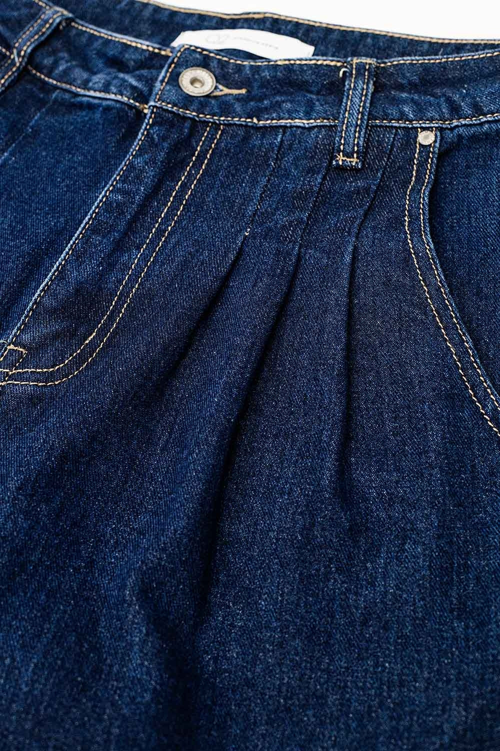 Jean Mom Bleu Raw Avec Détail Plissé