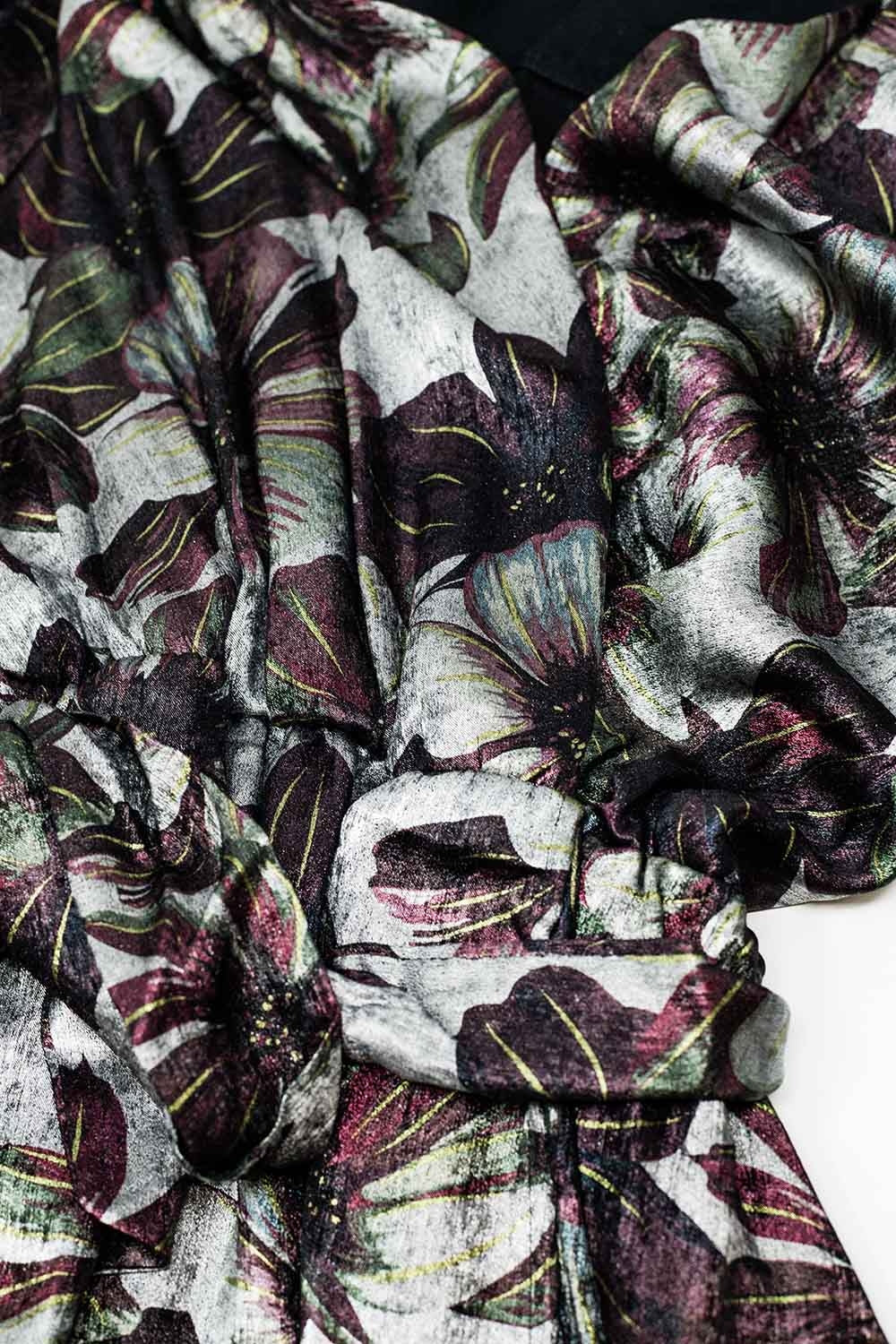 robe longue avec imprimé floral à effet métallique