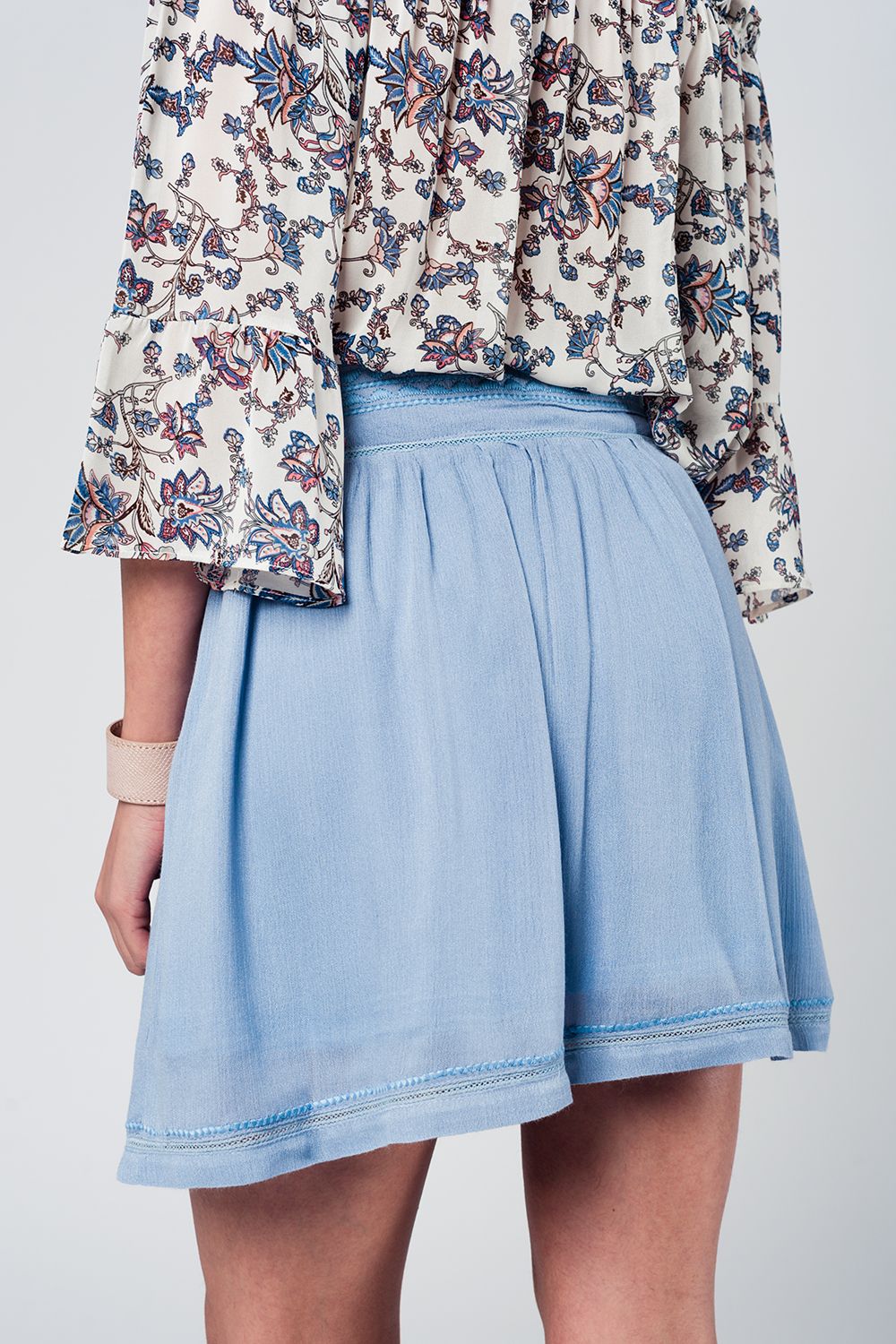 Mini jupe bleue esprit aztèque