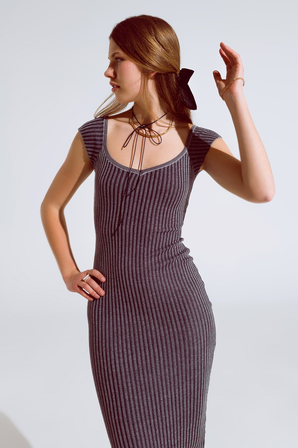 Q2 Black Midi Rib Thick Bodycon Dress With Cap Sleeves