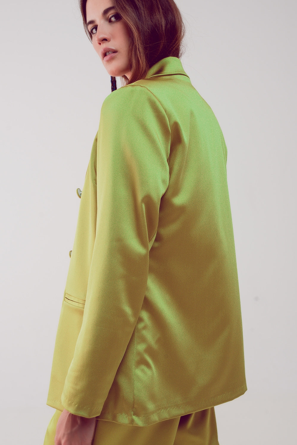Blazer à double boutonnage en tissu satiné citron vert