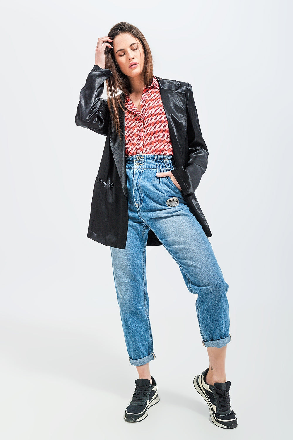 Blazer en satin noir