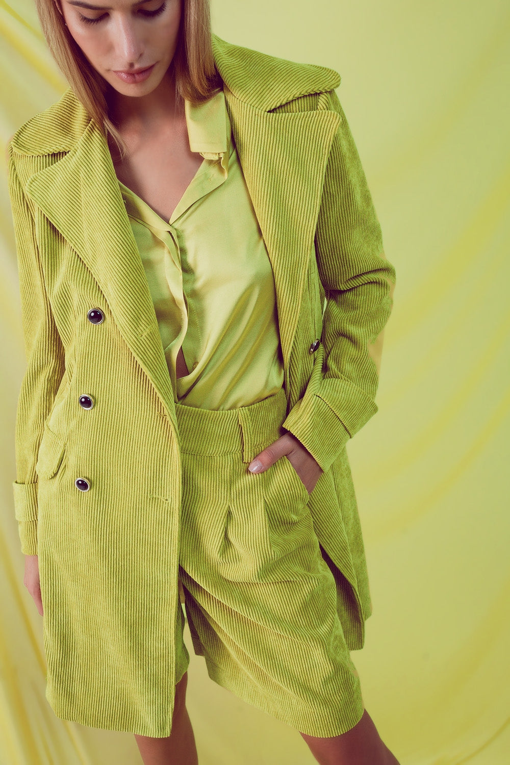 Blazer long avec boutons vintage en velours côtelé lime