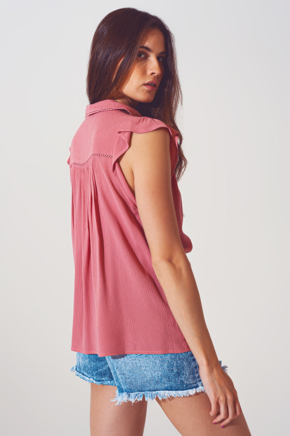 Blouse à manches courtes à volants en rose