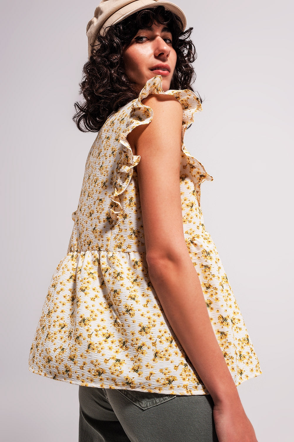Blouse à volants en jaune