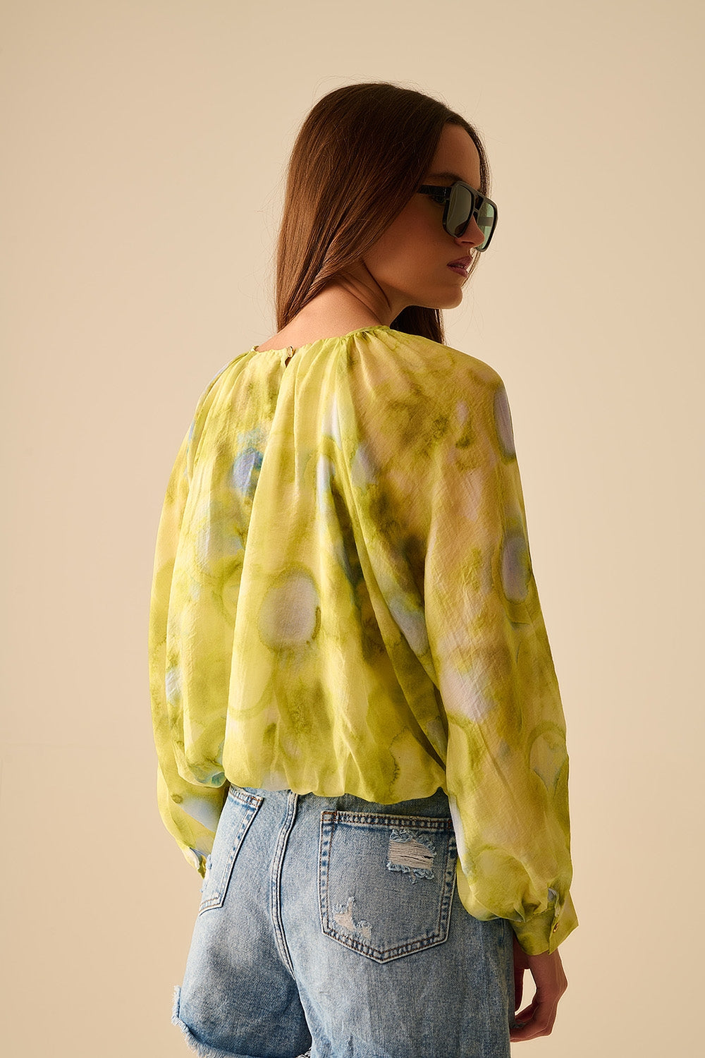 blouse en chiffon imprimé vert avec manches ballon