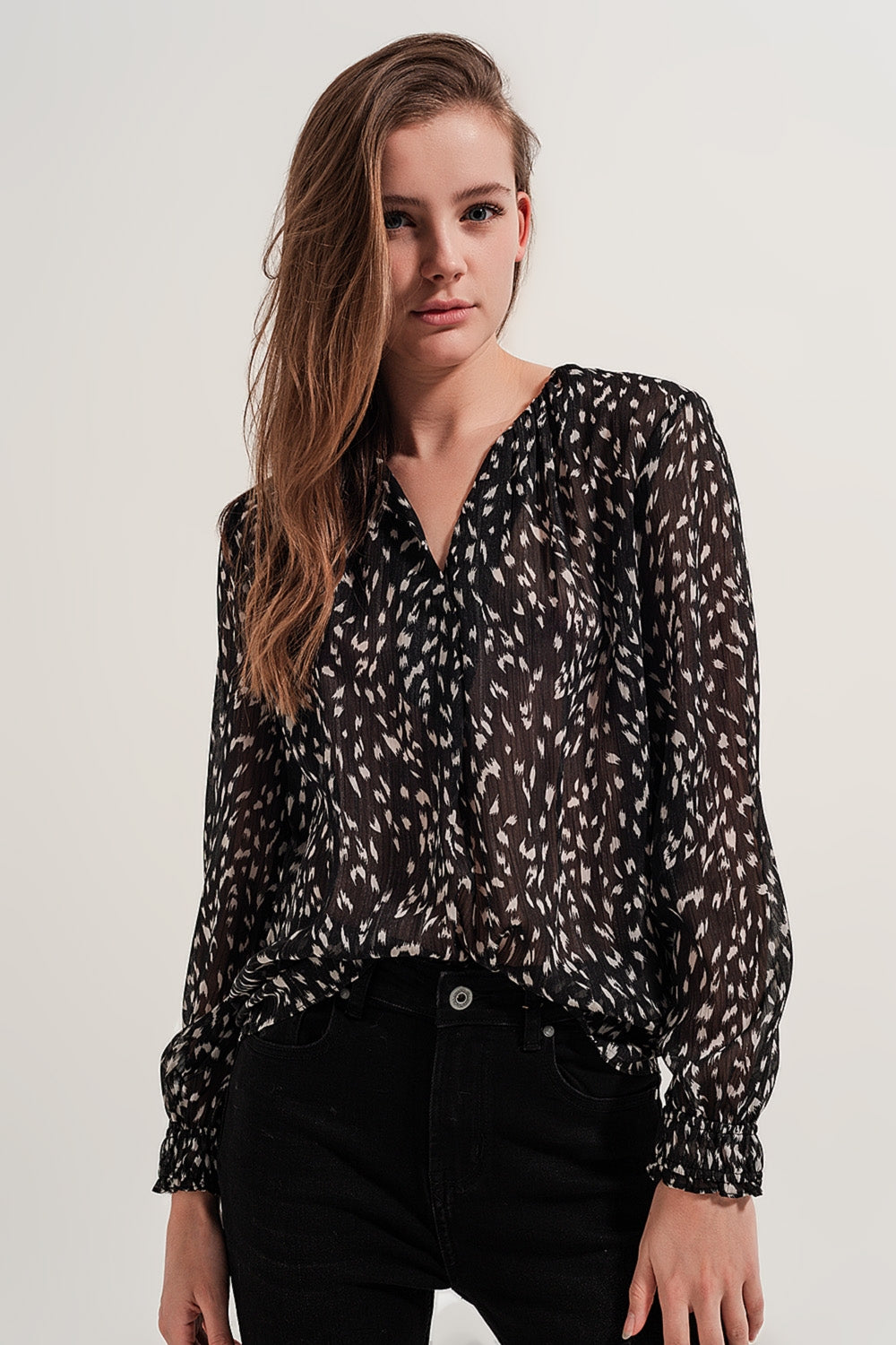 Q2 Blouse transparente à manches longues