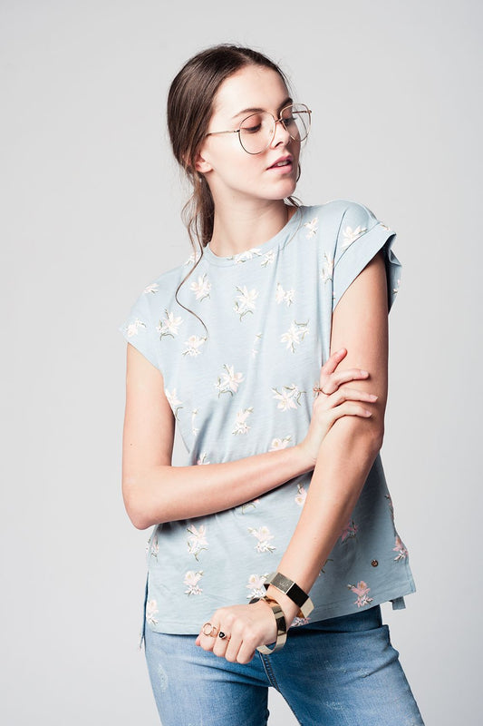 Blue T-shirt with floral print
