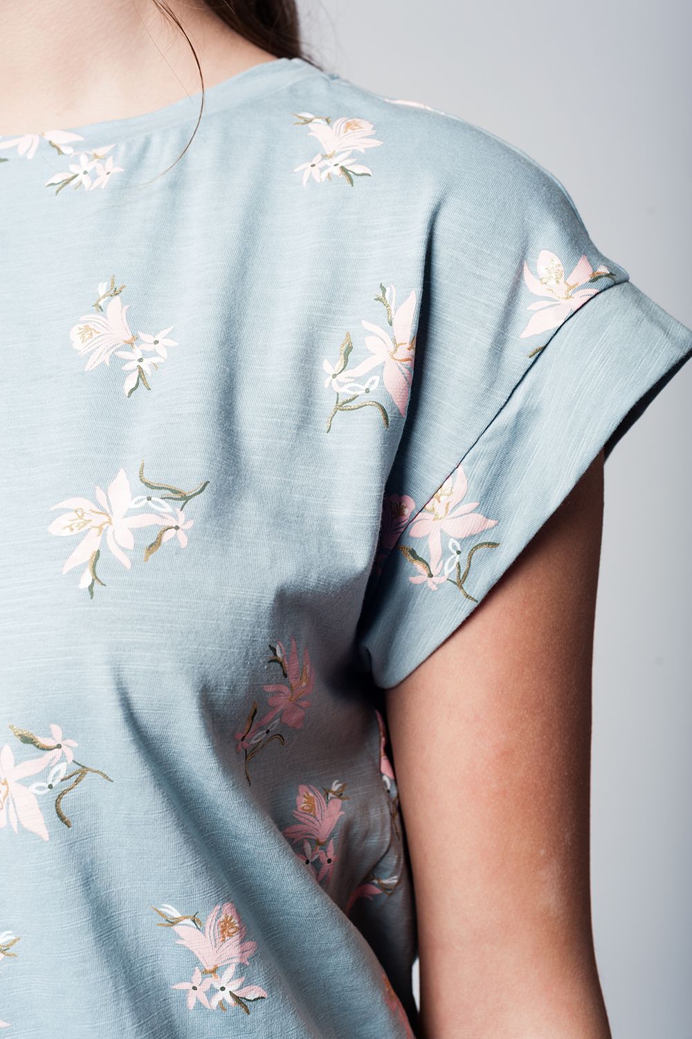 Blue T-shirt with floral print