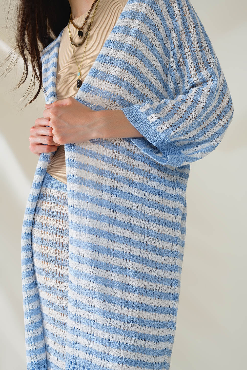 Cardigan bleu de style bohème en maille pointelle à rayures et détails à franges