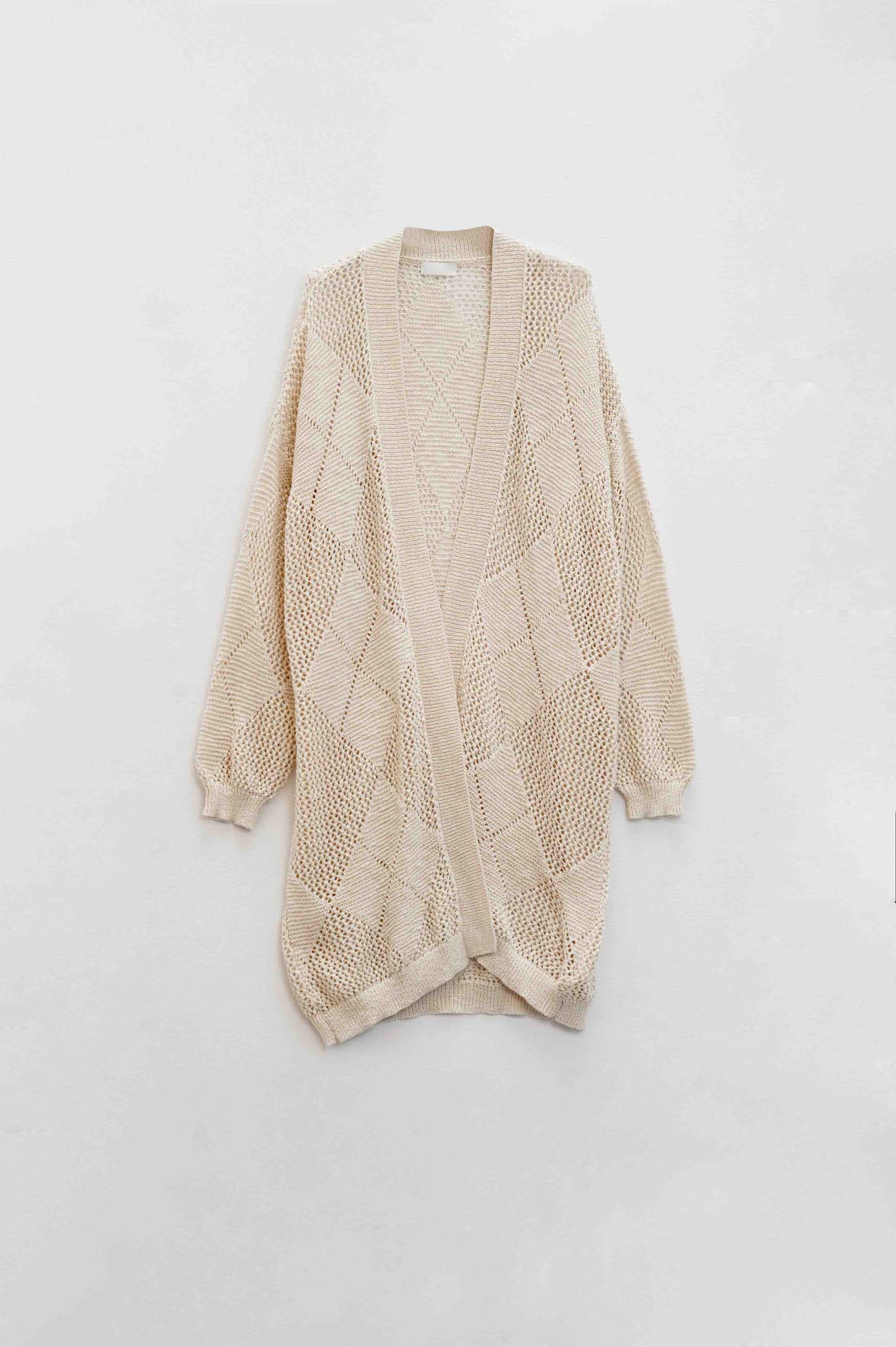 Cardigan drapé beige avec motif en crochet
