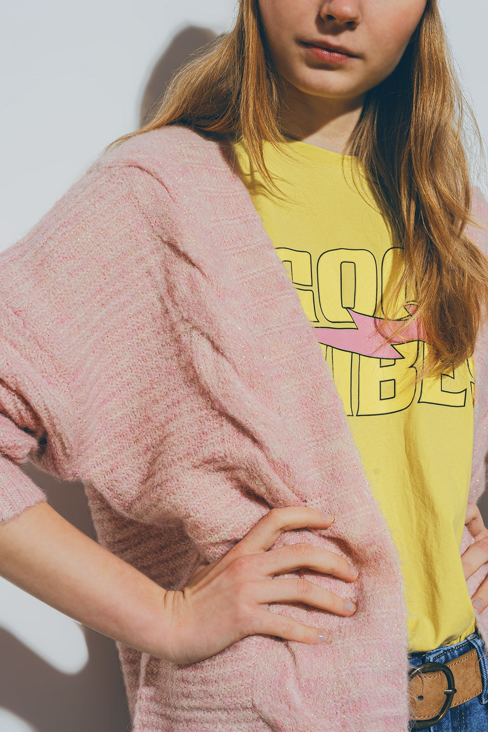 Cardigan tricoté en rose