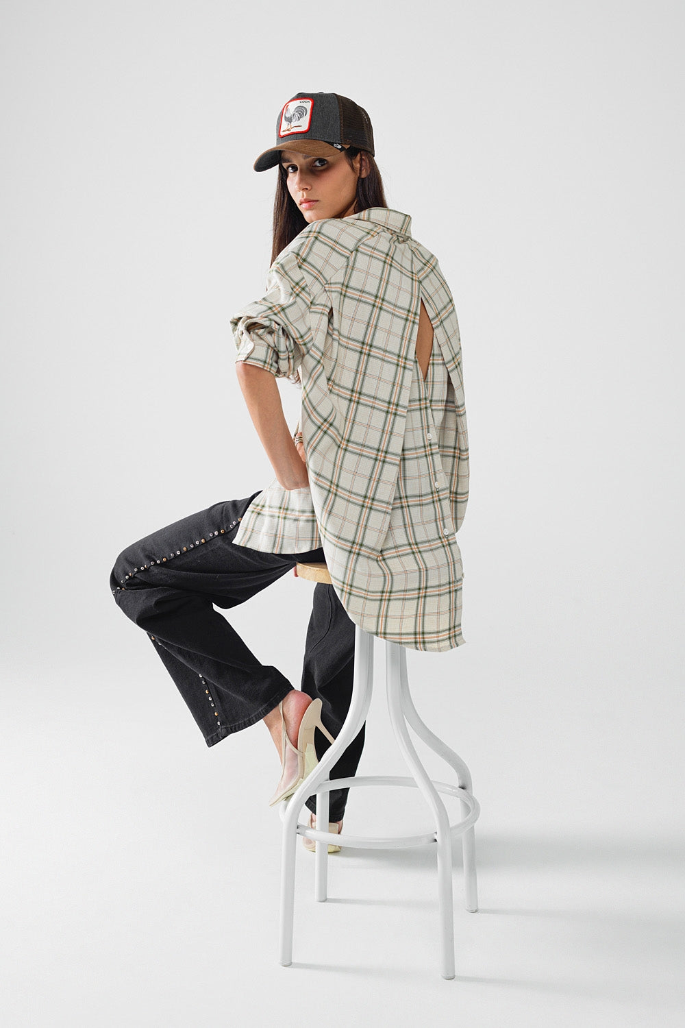 Q2 Chemise à carreaux avec ouverture au dos beige
