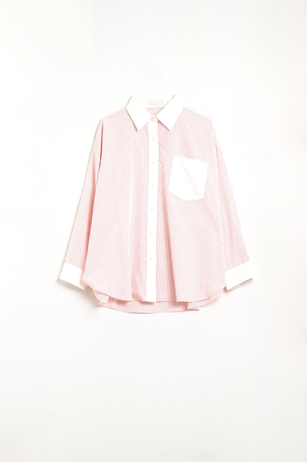Chemise à rayures roses avec poche et col blanc