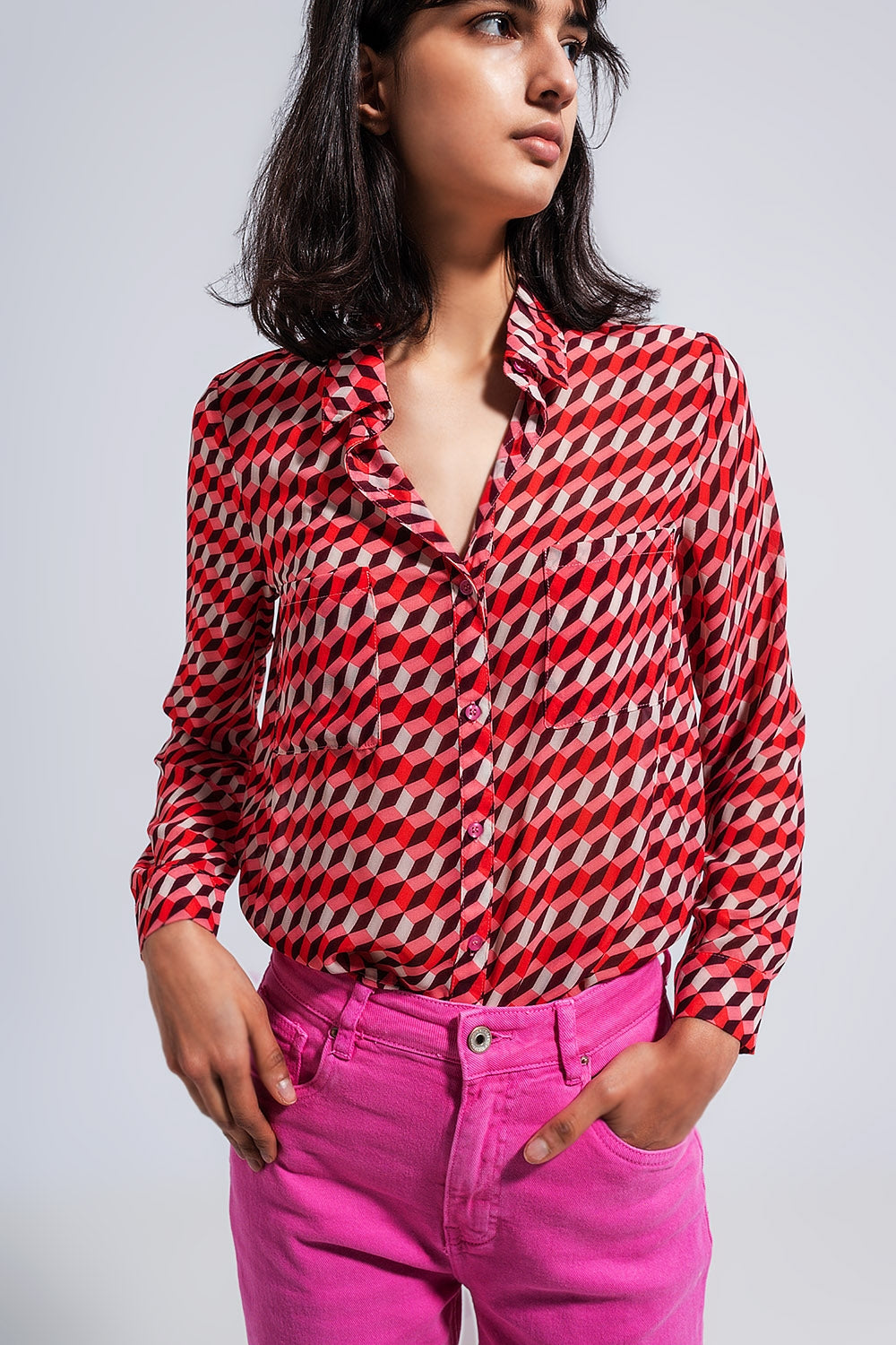 Q2 Chemise à revers et manches longues avec imprimé géométrique