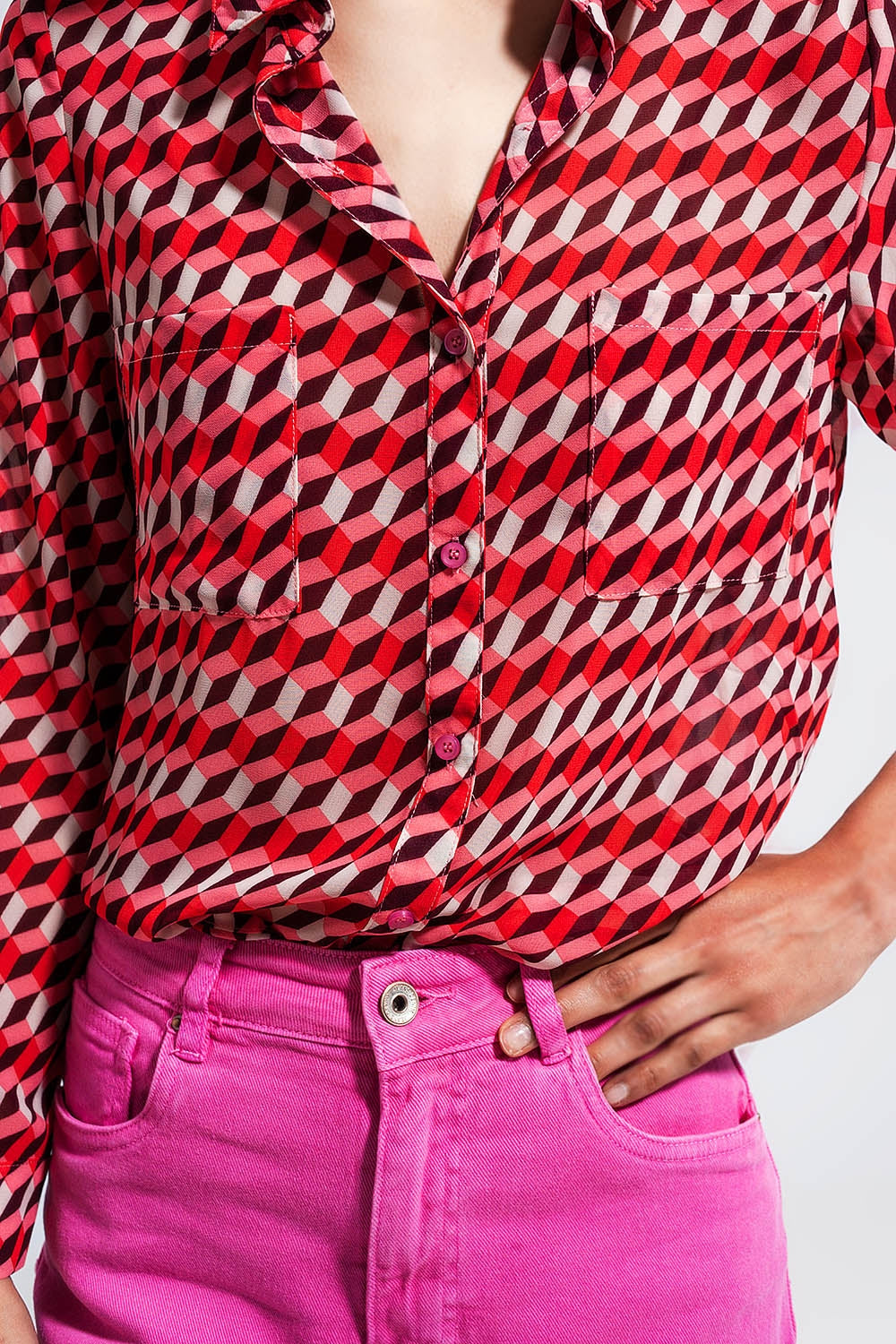 Chemise à revers et manches longues avec imprimé géométrique